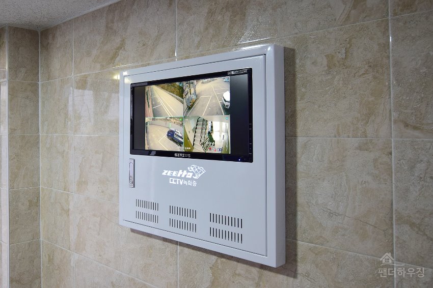 37cctv.JPG